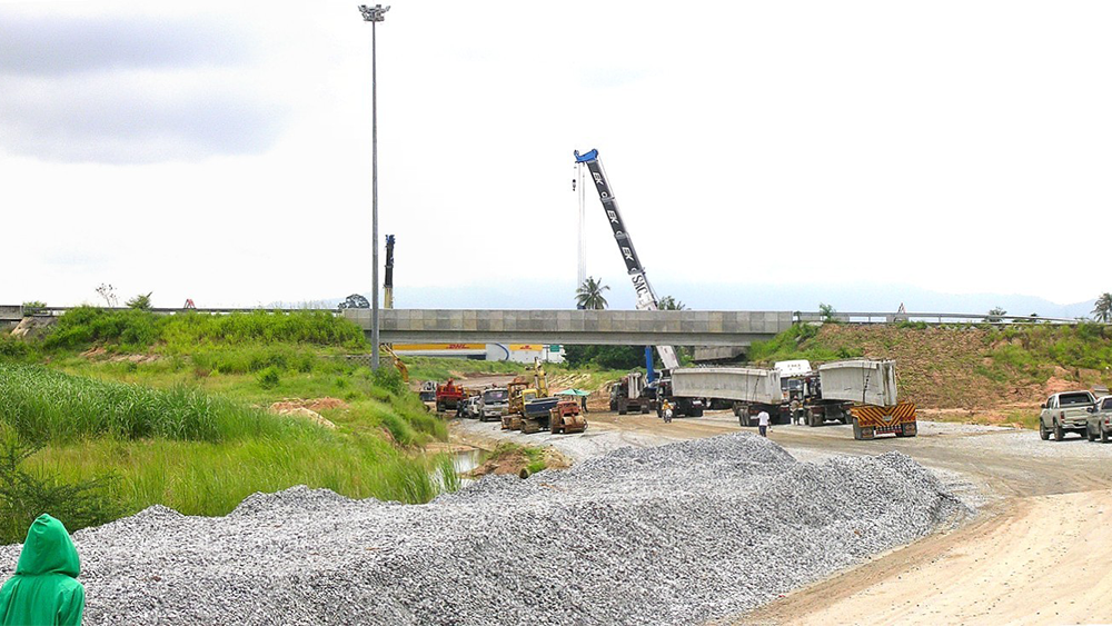 โครงการงานก่อสร้างขยายทางหลวงเป็น 4 ช่องจราจร (ระยะที่ 2) สายสามแหลมฉบัง – บรรจบทางหลวงหมายเลข 331 (ส่วนที่ 2) (ทางแยกต่างระดับแหลมฉบัง) 